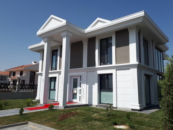 Yatay mimari ve akıllı ev teknolojisi ile hayata geçirilen projede yaşam başladı