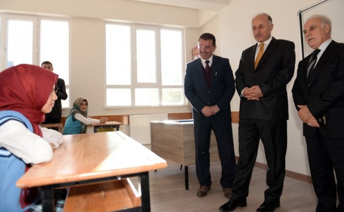 Niyazi Çakmakçı İmam Hatip Ortaokulu hizmete açıldı