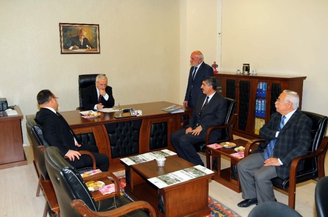 Vali Kamçı Kayseri Lisesi’nde