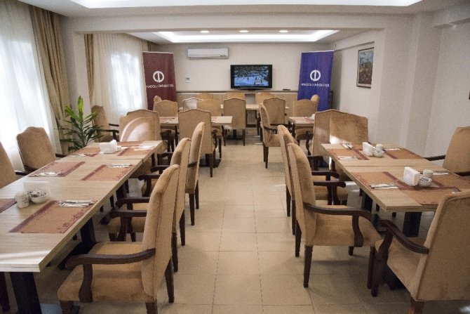 Yenilenen lojman misafirhane hizmete açıldı