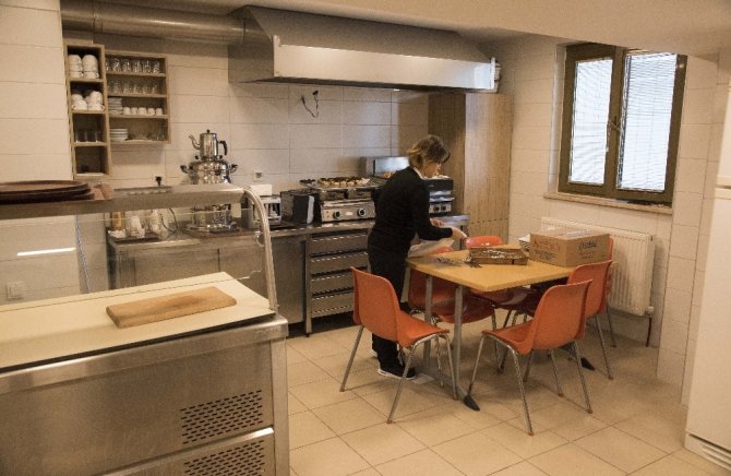 Yenilenen lojman misafirhane hizmete açıldı