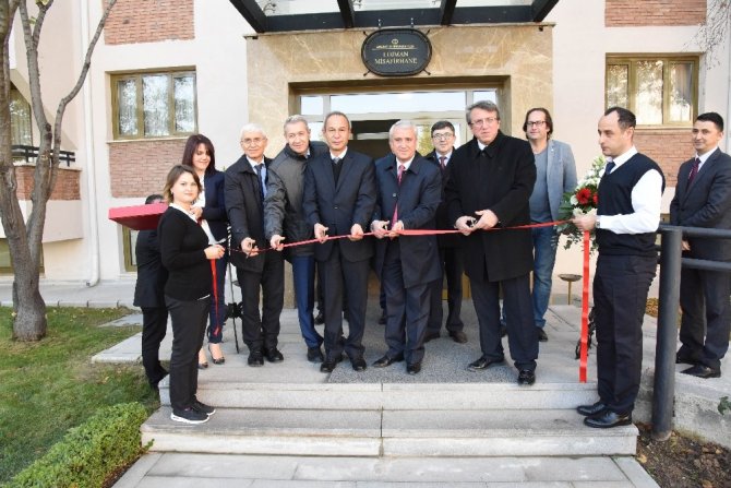 Yenilenen lojman misafirhane hizmete açıldı