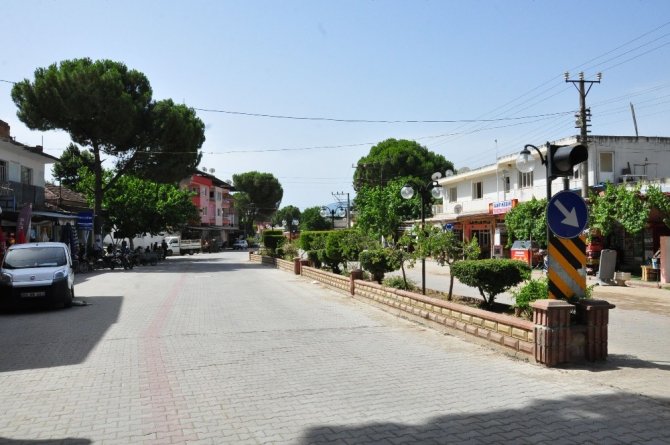 Nazilli Belediyesi İsabeyli’yi ışıl ışıl yaptı