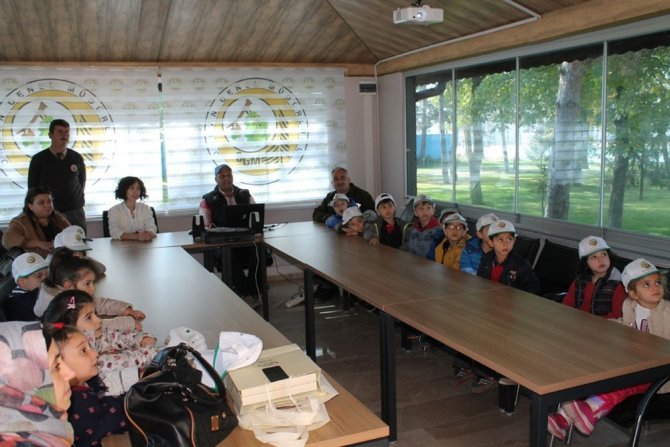 Anasınıfı öğrencilerinden Sivas Orman Fidanlık Müdürlüğü’ne ziyaret