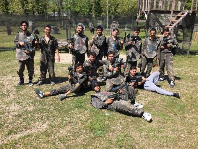 Gençlerin paintball tutkusu