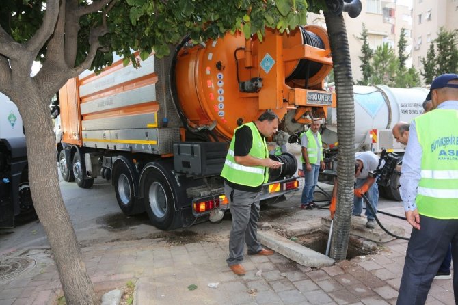 ASKİ tedbir aldı, Adana’da su baskını yaşanmadı