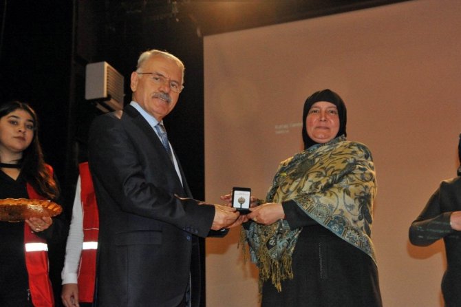 Yozgat’ta kan bağışçıları madalya ile ödüllendirildi