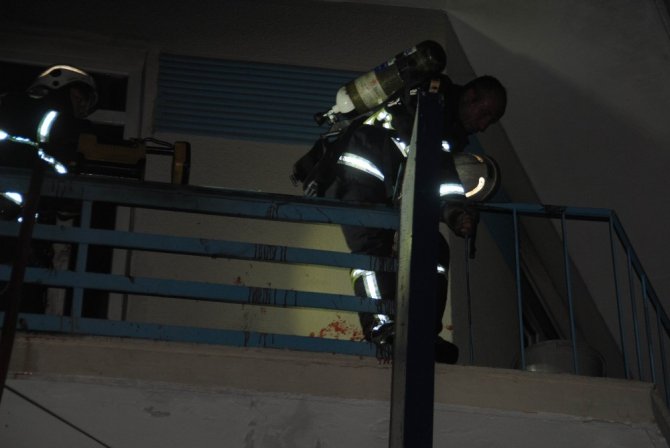 Otelde yangın çıktı 1 kişi yaralandı