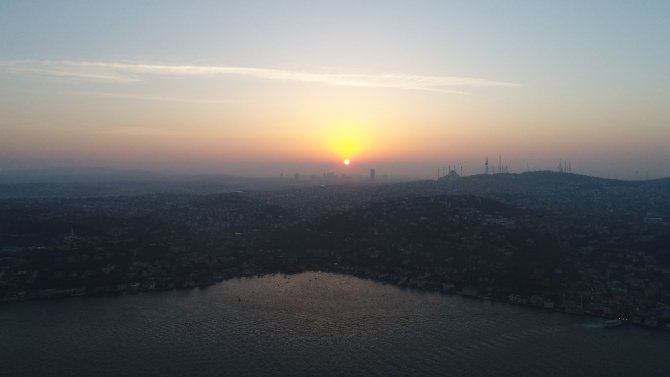 İstanbul’da gün doğumu havadan görüntülendi