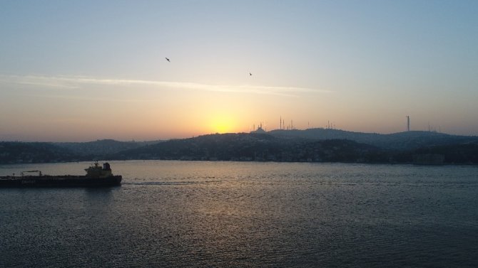 İstanbul’da gün doğumu havadan görüntülendi