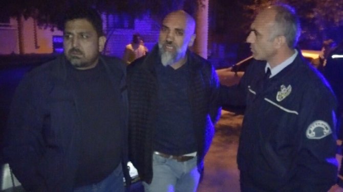 Alkollü sürücü polis aracına çarptı