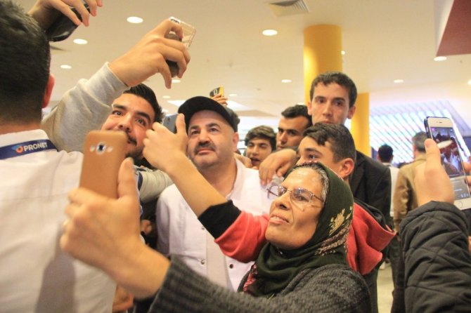 "Ketenpere" filminin tanıtımında "Kolpaçino" müjdesi