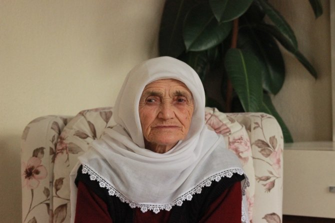 89 yaşındaki alzheimer hastası kadının Atatürk sevgisi