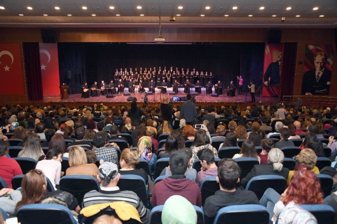 Atatürk’ün sevdiği şarkıların notaları Mersin’den yükseldi