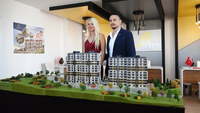 Miss Bikini Litvanya 2016 Güzeli Raimonda Gecaite, akıllı ev projesi için Trabzon’a geldi