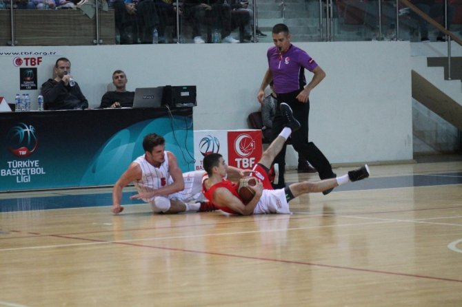 Türkiye Basketbol Ligi: Yalova Group Belediyespor: 84 - Bandırma Kırmızı: 88