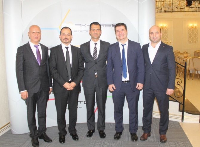 İsmail Türütlü kutlamada stres attılar