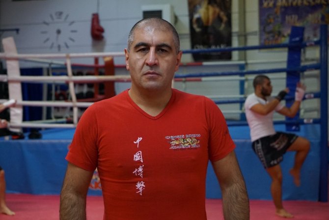 Berlin’de Türk spor hocası çocuklarının gözü önünde darp edildi