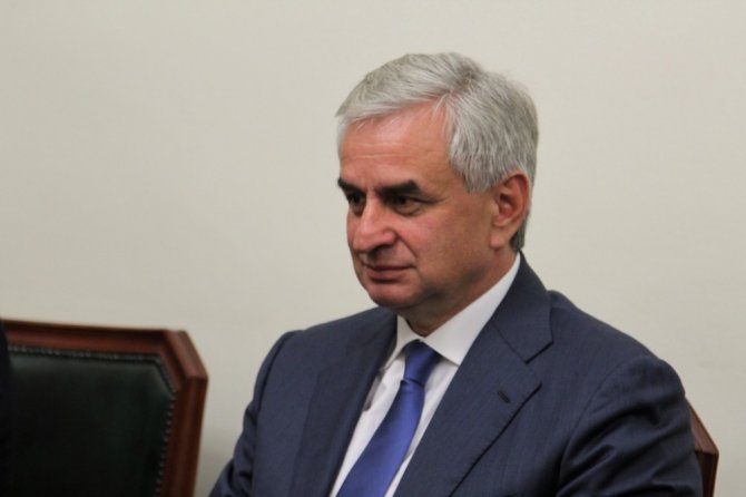 Nauru Devlet Başkanı Waqa: “Amerika ve Gürcistan, Nauru Cumhuriyeti’ne baskı yaptı”