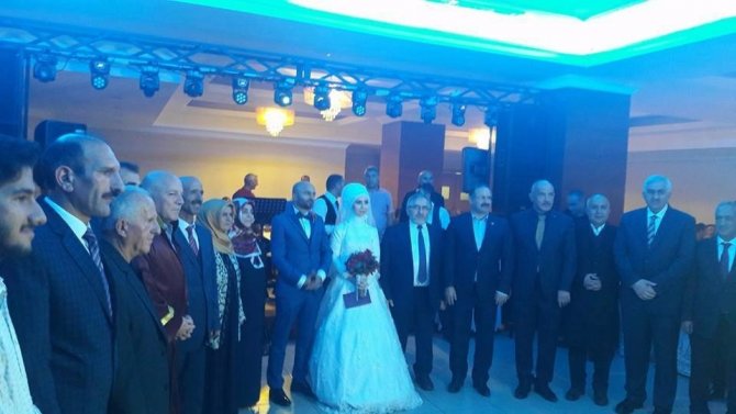 Çomoğluları ailesinin mutlu günü