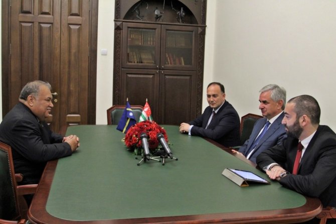 Nauru Devlet Başkanı Waqa: “Amerika ve Gürcistan, Nauru Cumhuriyeti’ne baskı yaptı”