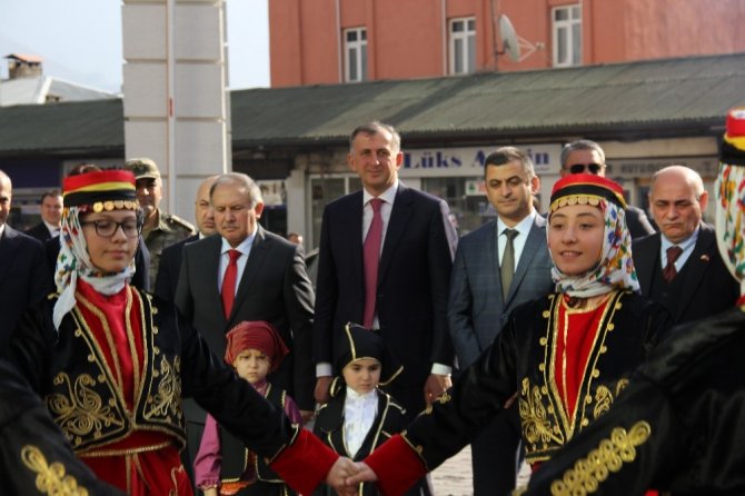 Gürcistan Acara Özerk Cumhuriyeti Hükümet Başkanı Zurab Pataradze Artvin’de