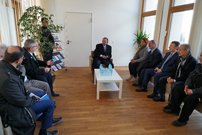 Çevre ve Şehircilik Bakanı Mehmet Özhaseki Köln’de