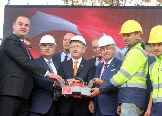 Kılıçdaroğlu: "Mevkisi ve makamı ne olursa olsun, siyasetçi halka hesap vermek zorundadır"