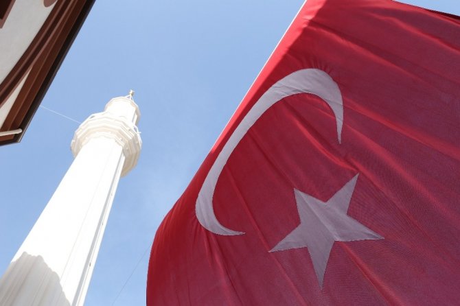 AK Parti Muğla Milletvekili Öztürk: “Namazı kıldırdıktan sonra camiden kaçan imam istemiyoruz”
