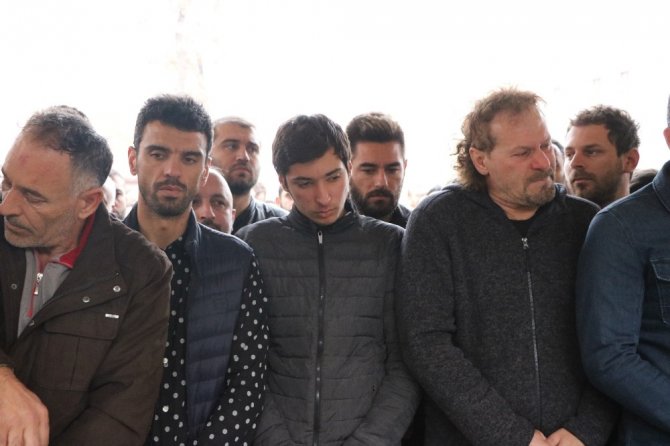 Ünlü motosikletçi ’Tek teker Arif’ son yolculuğuna uğurlandı