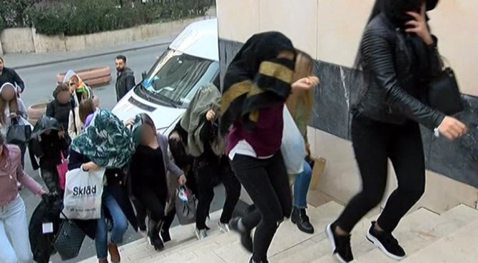 Konsomatrislik yapan yabancı uyruklu 25 kadın gözaltına alındı