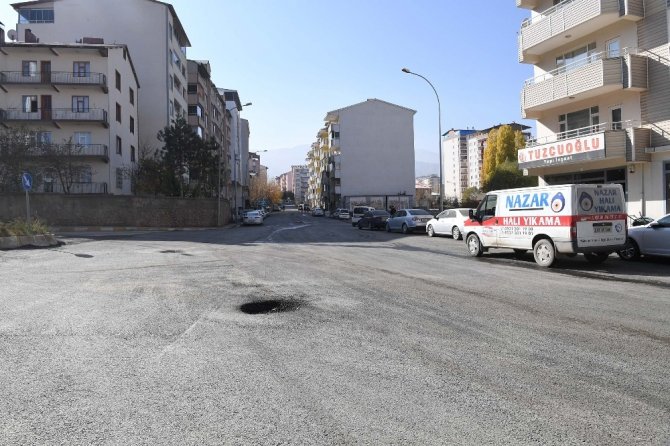 Şehit Akif Ağaoğlu Caddesi asfaltlandı