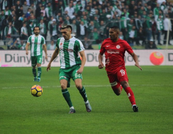 Süper Lig: Atiker Konyaspor: 0 - Antalyaspor: 0 (İlk yarı)