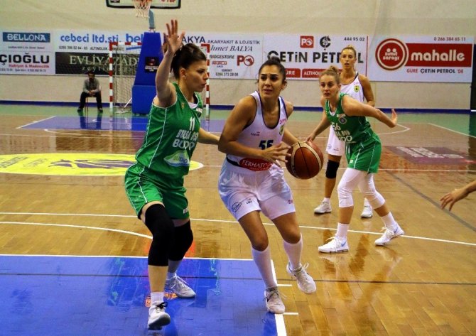 Türkiye Kadınlar Basketbol Ligi: Edremit Bld. Gürespor: 73 - Bursa Bşb. Budo: 63