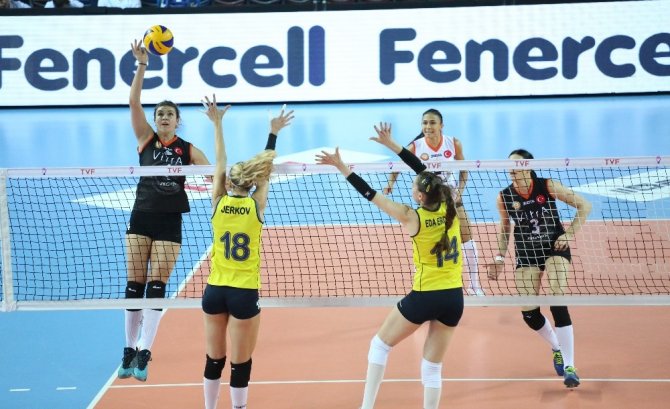 Vestel Venus Sultanlar Ligi: Fenerbahçe: 3 - Eczacıbaşı VitrA: 2