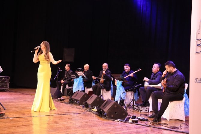 Batman Belediyesinden Türk halk müziği konseri