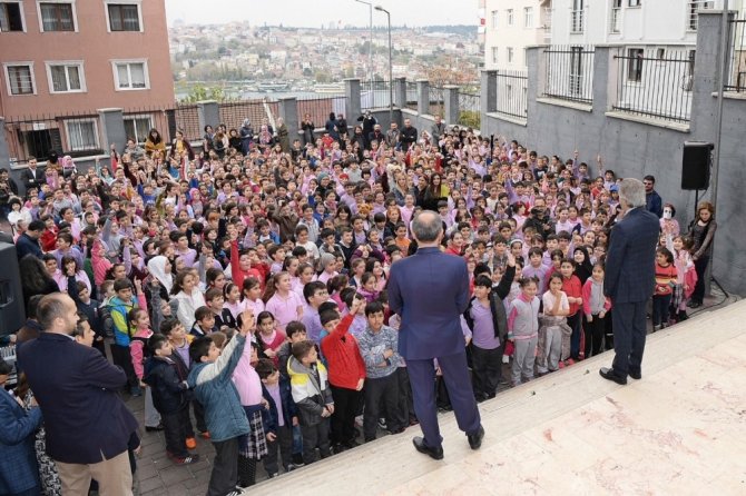 Beyoğlu Belediye Başkanı Demircan:"Eğitimin kalitesini yükseltmenin gayreti içerisindeyiz"