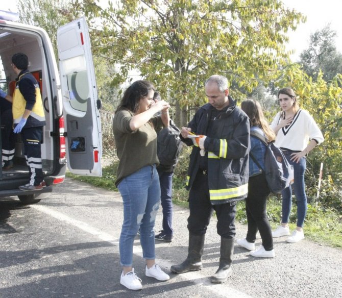Bursa’da minibüs ile cip çarpıştı: 9 yaralı
