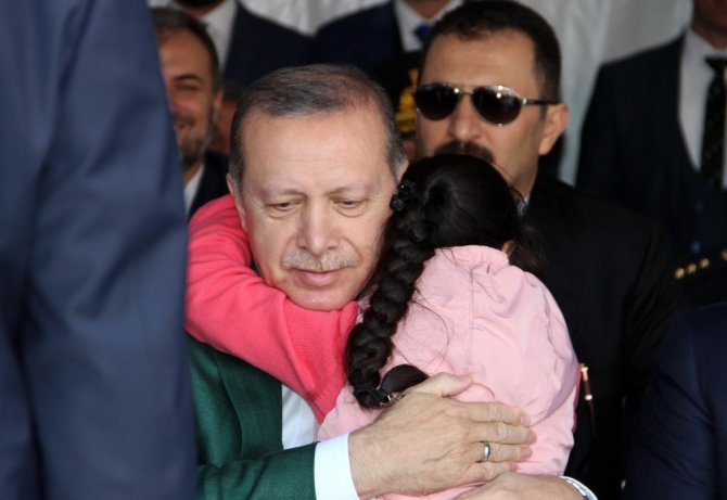Cumhurbaşkanı Erdoğan’ın talimatıyla Göksu’nun tedavisi başladı