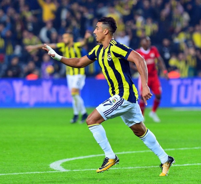Süper Lig: Fenerbahçe: 1 - Sivasspor: 0 (İlk yarı)