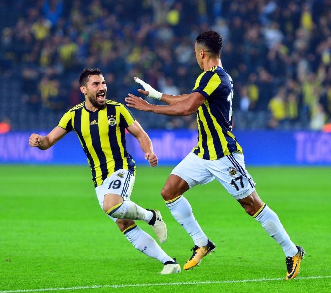 Süper Lig: Fenerbahçe: 1 - Sivasspor: 0 (İlk yarı)