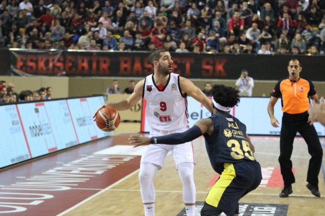 Tahincioğlu Basketbol Süper Ligi: Eskişehir Basket: 66 - Fenerbahçe Doğuş: 85