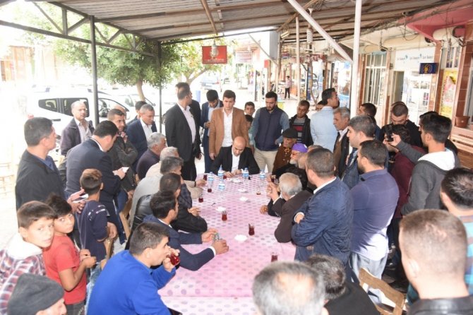Vali Demirtaş, Adana-Karataş duble yol çalışmasını inceledi