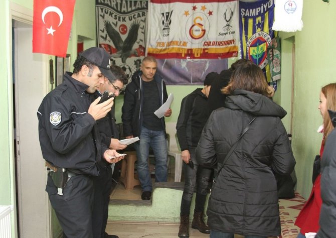 Isparta’daki internet kafe ve oyun salonlarına polis denetimi