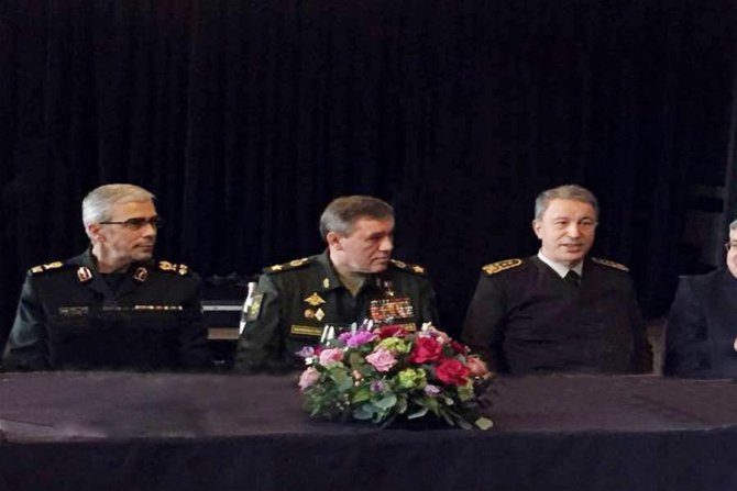 Genelkurmay Başkanı Akar, Soçi’de Rusya ve İran Genelkurmay Başkanları ile bir araya geldi