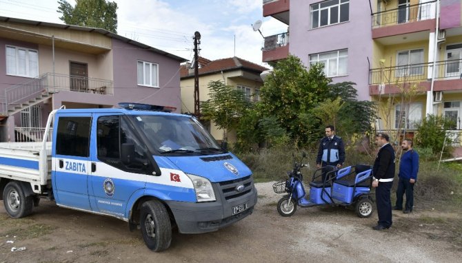 Muratpaşa Belediyesi’nden engelli vatandaşa yardım
