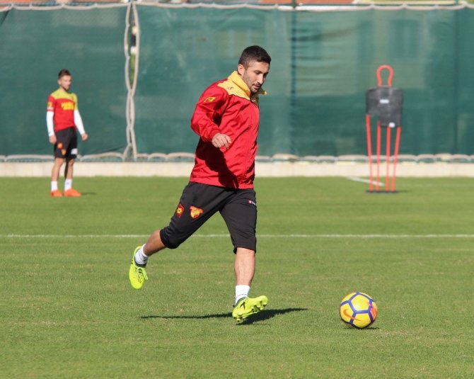 Tamer Tuna: “Akhisarspor maçıyla tekrar bir başlangıç yapacağız”