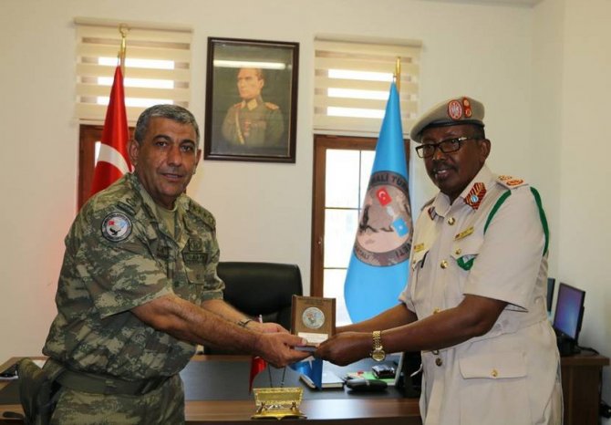 Somali Genelkurmay Başkanı Gorod, Türk Görev Kuvvet Komutanlığını ziyaret etti