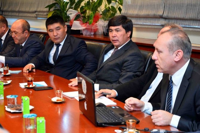 Kırgız belediye başkanlarına Bağcılar’da finans yönetimi sunumu