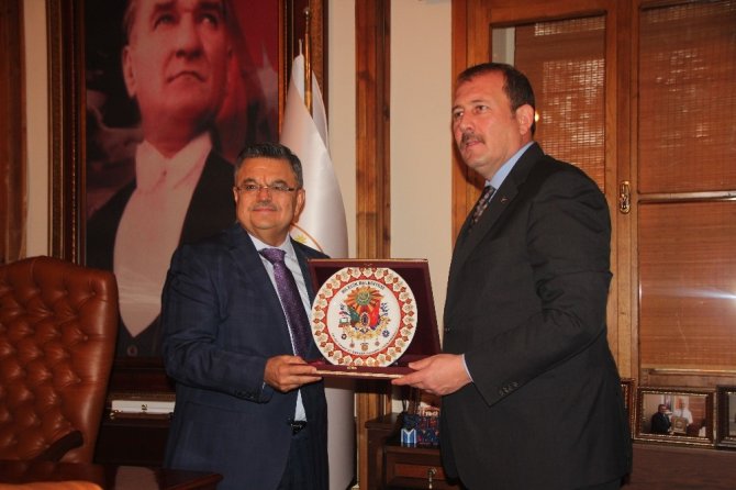 AK Parti Genel Başkan Yardımcısı Karacan’dan Başkan Yağcı’ya ziyaret